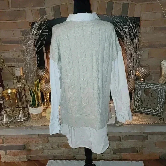 Rachel and Zoe Tunic - Picture 2 of 3